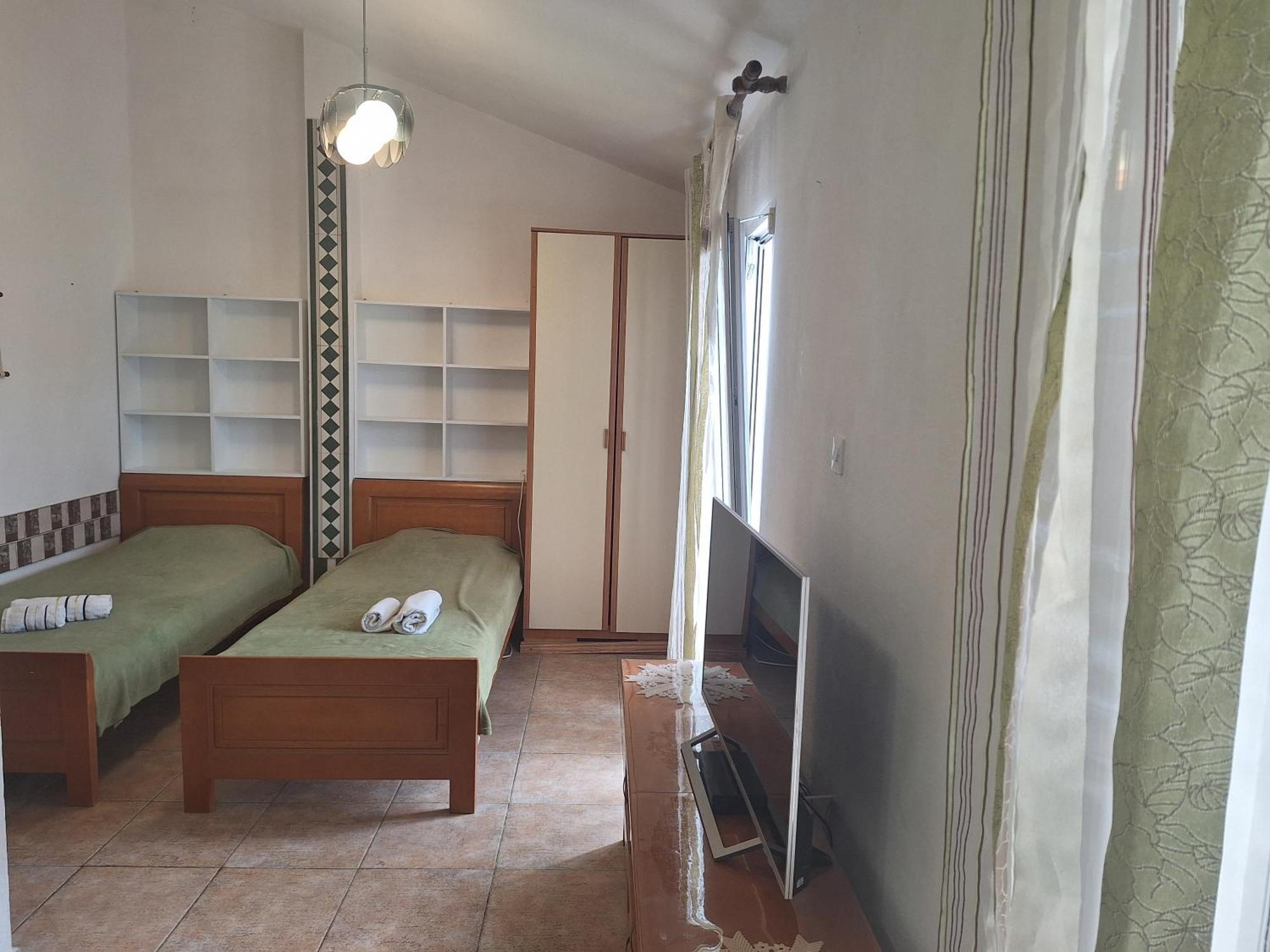Apartment на вилле с бассейном и паркингом